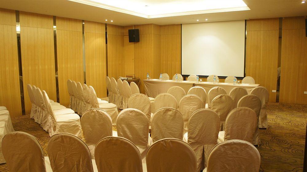 Sheraton Taoyuan Hotel Exterior photo