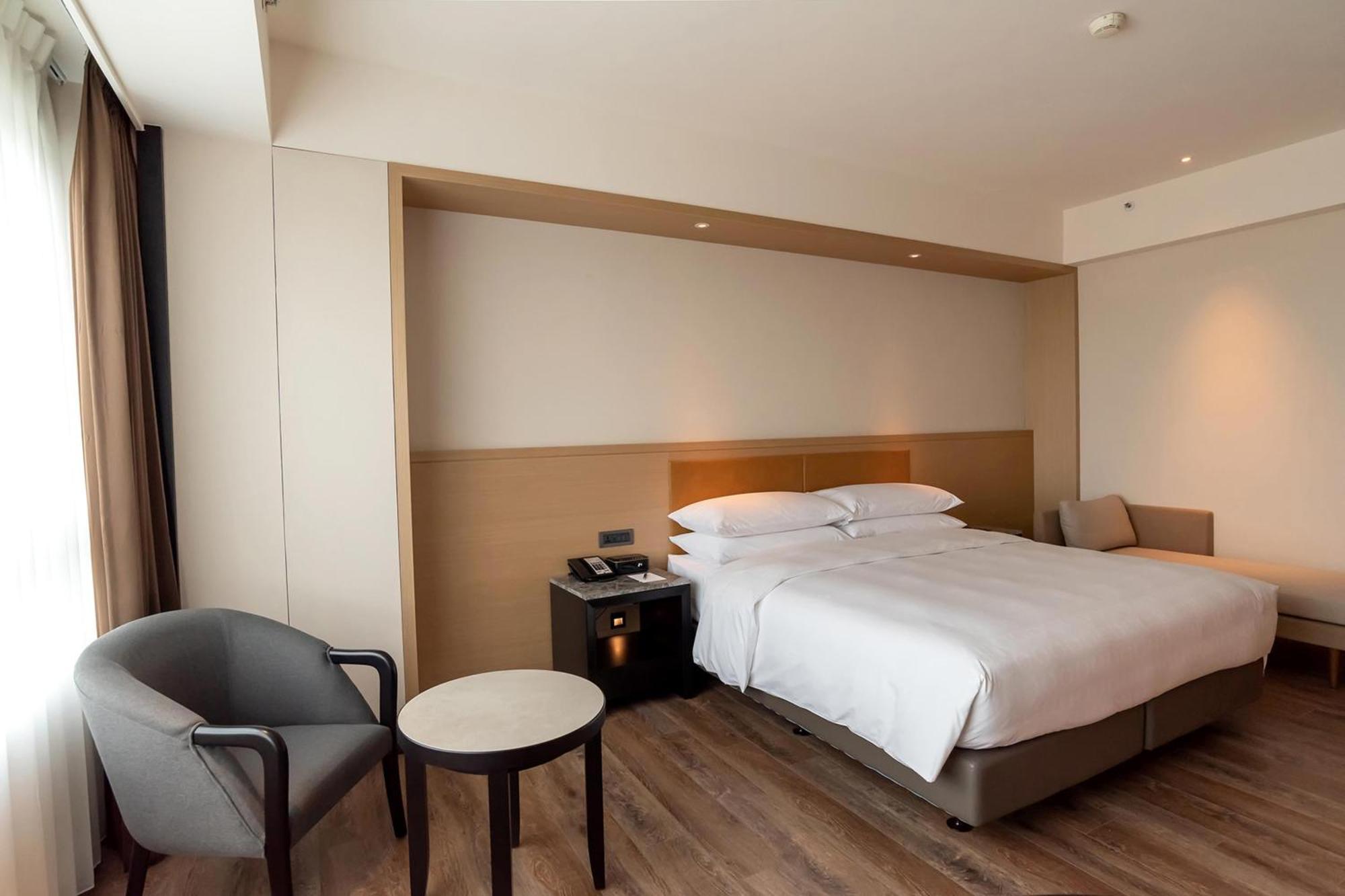 Sheraton Taoyuan Hotel Exterior photo