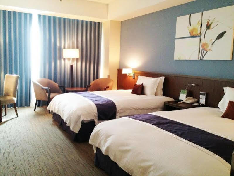 Sheraton Taoyuan Hotel Exterior photo